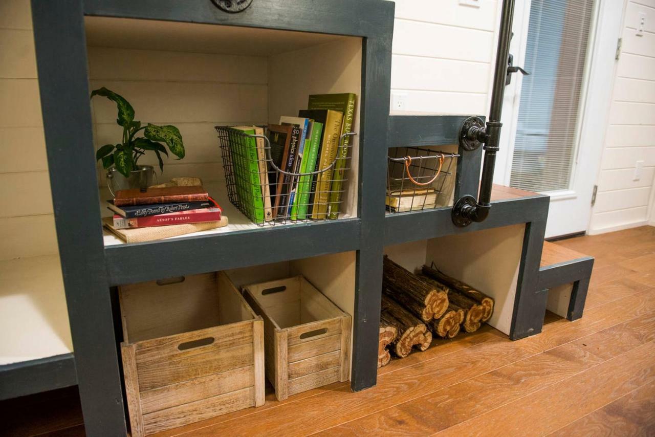 Montana Escape Elegant Tiny House In Waco Near Magnolia Villa Exterior foto