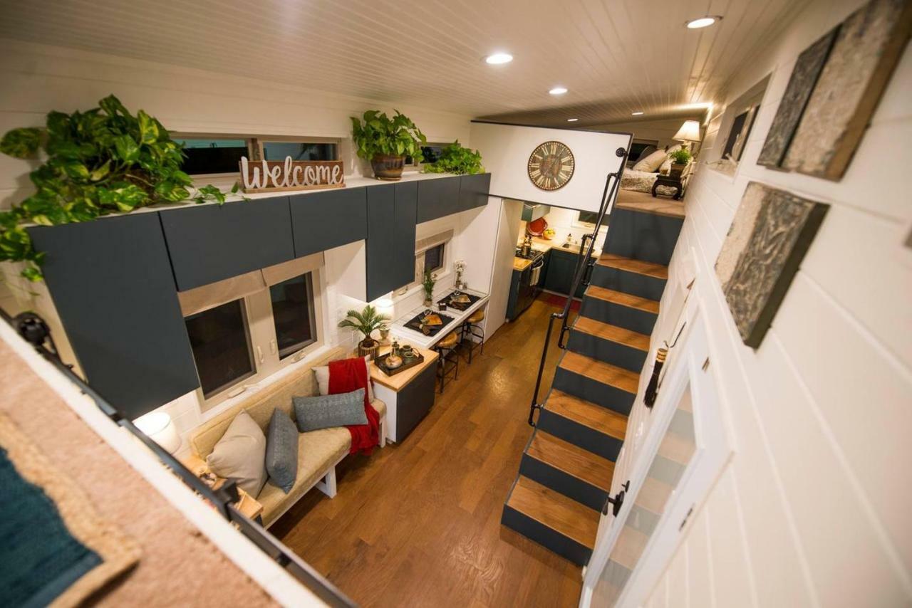 Montana Escape Elegant Tiny House In Waco Near Magnolia Villa Exterior foto